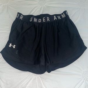 Black Under Armour shorts